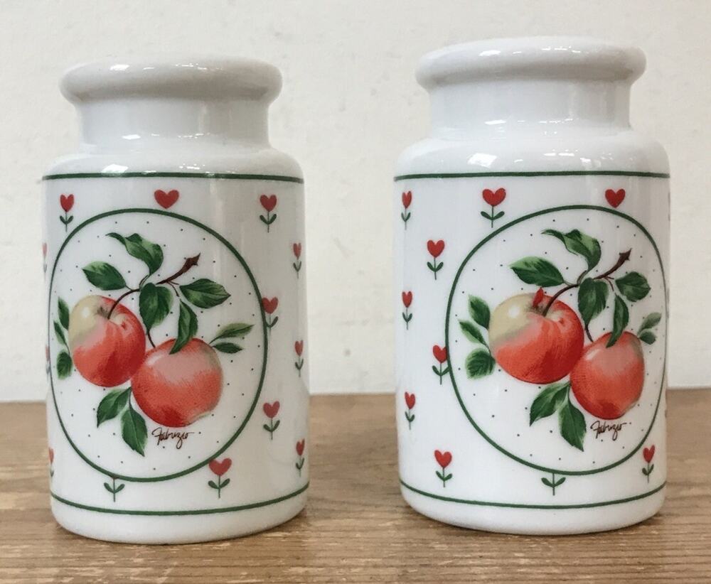 Set Pair 2 Vtg George Good Fabrizio Japan Porcelain Apple Salt & Pepper Shakers